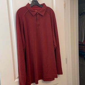 A Patagonia size XL Men’s long sleeve knit shirt. It is in great condition.